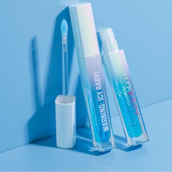 HUDA BEAUTY Silk Balm Icy Cryo-Plumping Lip Balm - Picture 3 of 5